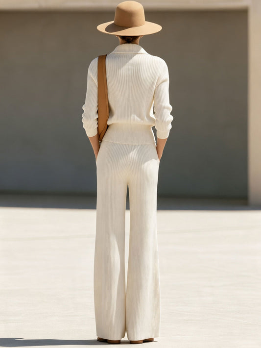 Pina&Noir | Sade Retro Kırık Beyaz Yarım Fermuarlı Triko Kazak ve Bol Paça Pantolon Takımı